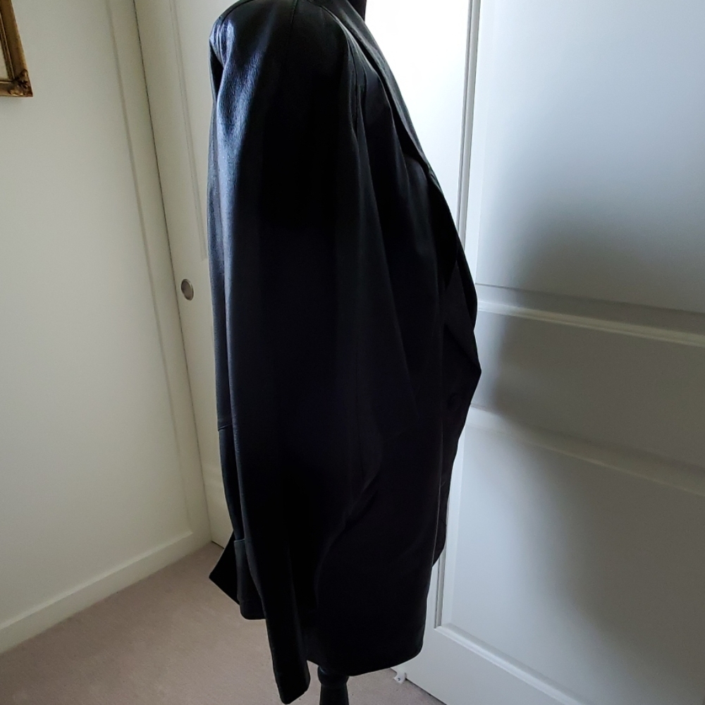 Leather Jacket - Picture 4 of 7